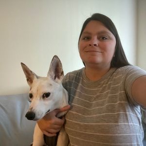 Meet your Posher, Cassandra